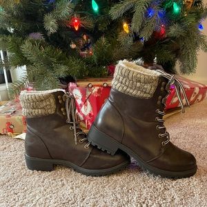 Brown Boots with Knitted Cuff